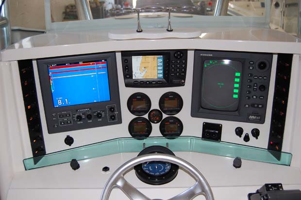 Boating: Multifunctional radar systems