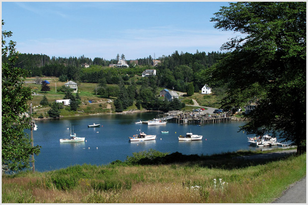 Of Interest: BoatUS magazine names “Ten Great Boating Towns” for retirement