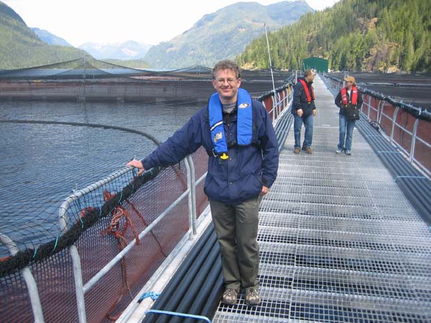News: Improving salmon’s success in the wild and aquaculture