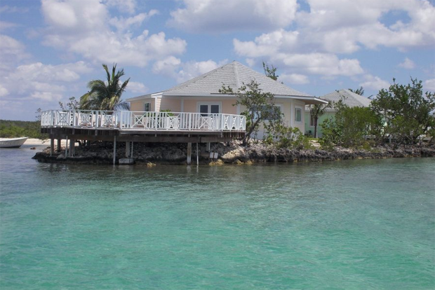 Breaking News: Bahamian lodge owner furious at new flats laws - Fly ...