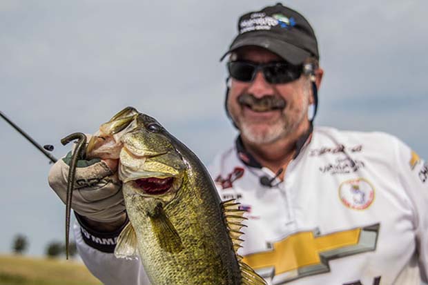 Tips & Tactics: It is the lowly worm that catches the bass