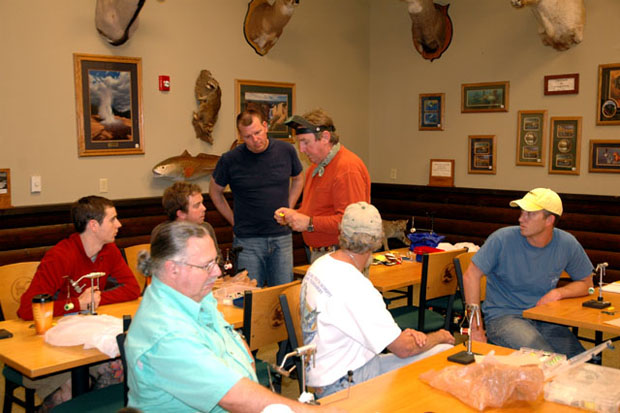Saltwater Fly Tyers' patrons have the bonus of having Don Reed as the benefit having Don Reed as tying instructor. Don owns the shop and it just relocated to new and expanded facilities. See info below.