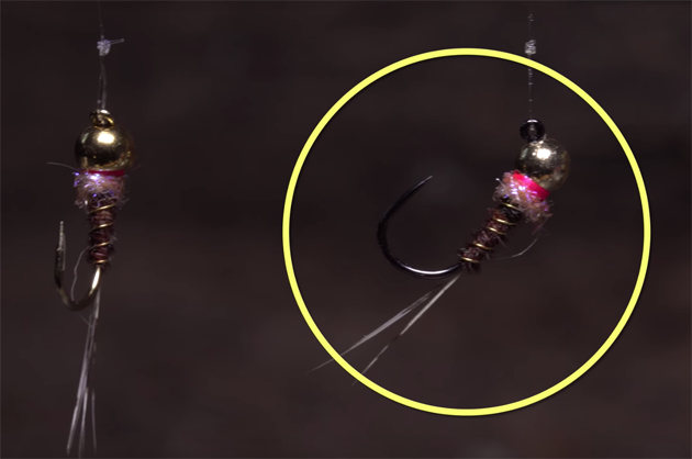 The jigging hook and the bead