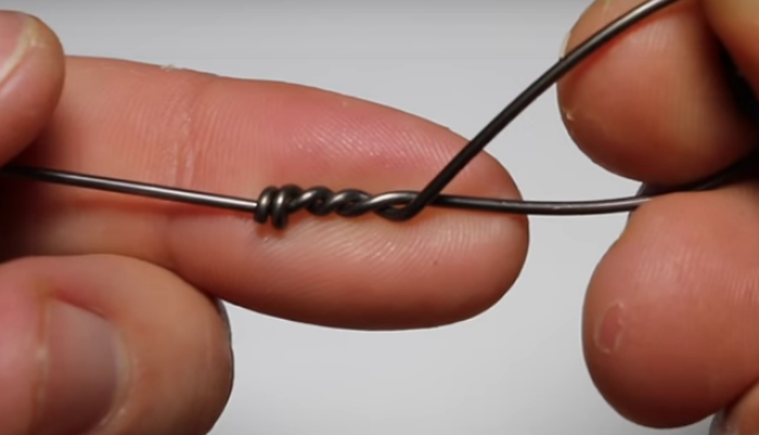 Tying the Haywire Twist is the tricky part, not the Albright Knot connection