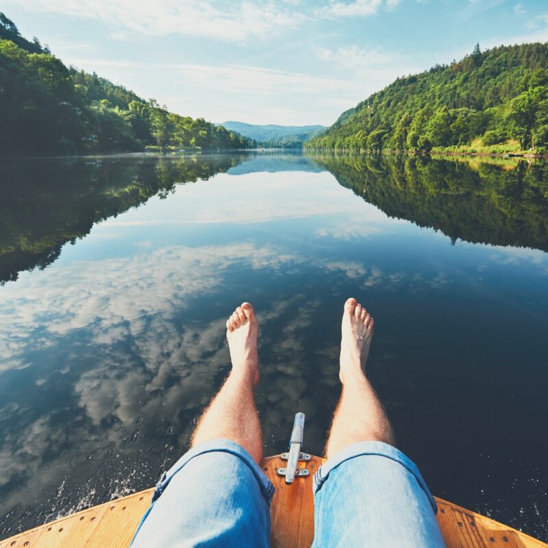 Relaxation on the river